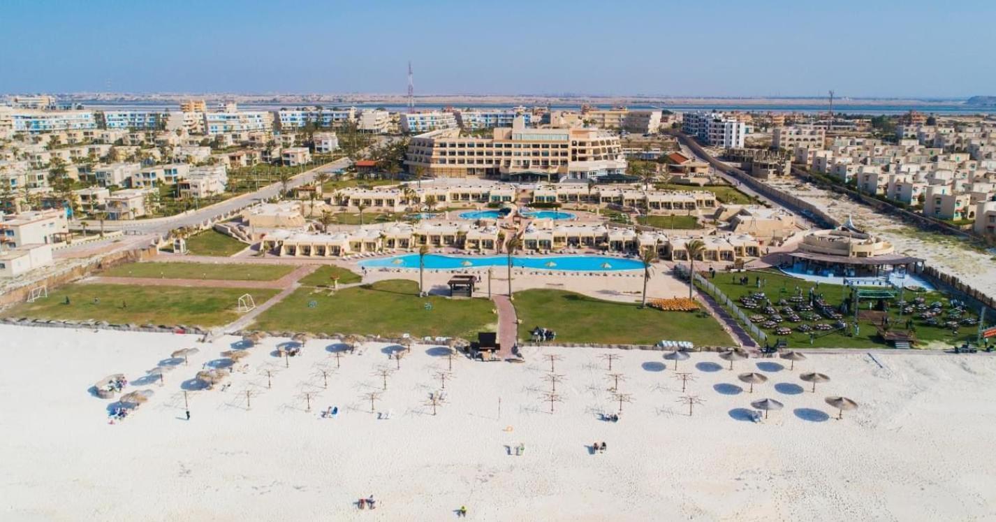 Borg El Arab Beach Resort Екстериор снимка Aerial view of the resort